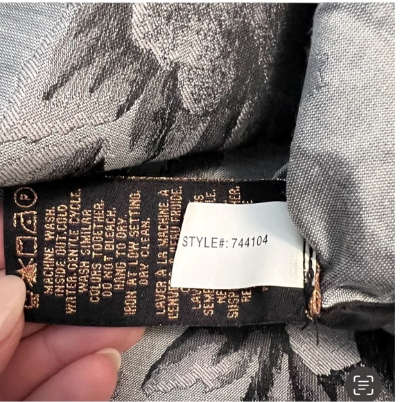 ADDITION ELLE - Love & Legend Grey & Black Rose Floral Printed Mid Length Skirt - Picture 13 of 14